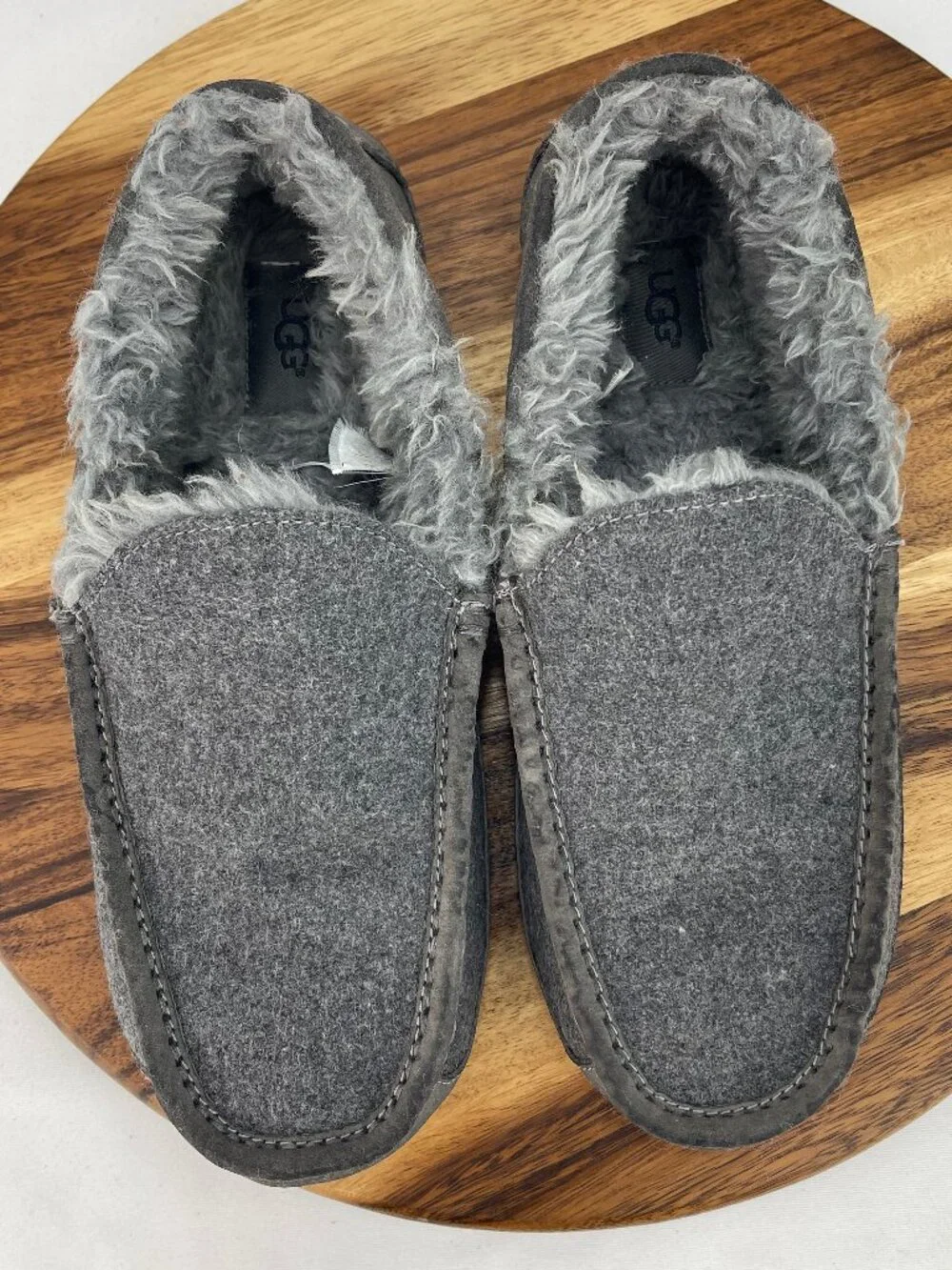 UGG Ascot 3233 Mens 10 Gray Wool Moccasin Slip On Loafer Slippers 1103890